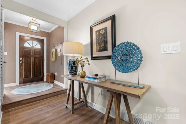 $439,900 | 489 17th Avenue Northeast, Hickory, NC 28601