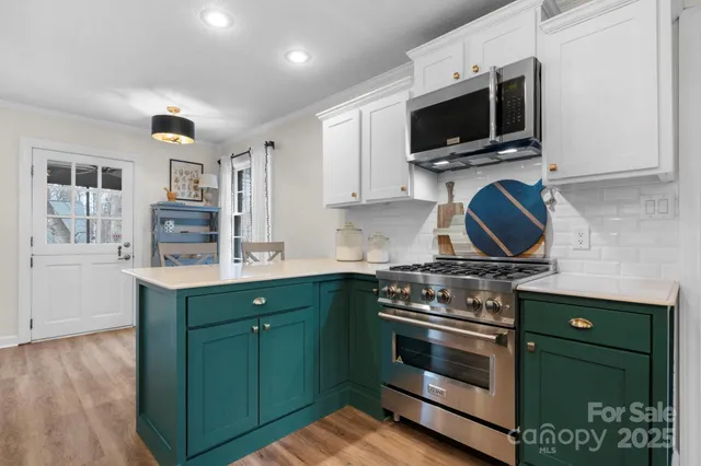 $439,900 | 489 17th Avenue Northeast, Hickory, NC 28601