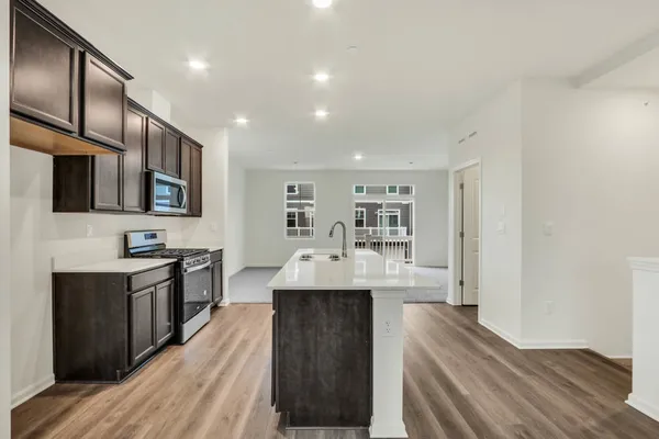 $459,990 | 531 Yosemite Way, Mundelein, IL 60060