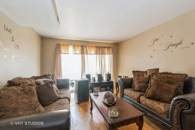 $174,900 | 13937 South School Street, Riverdale, IL 60827