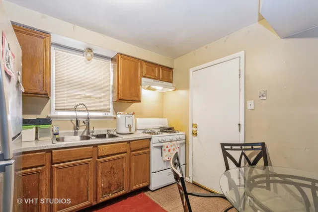 $174,900 | 13937 South School Street, Riverdale, IL 60827