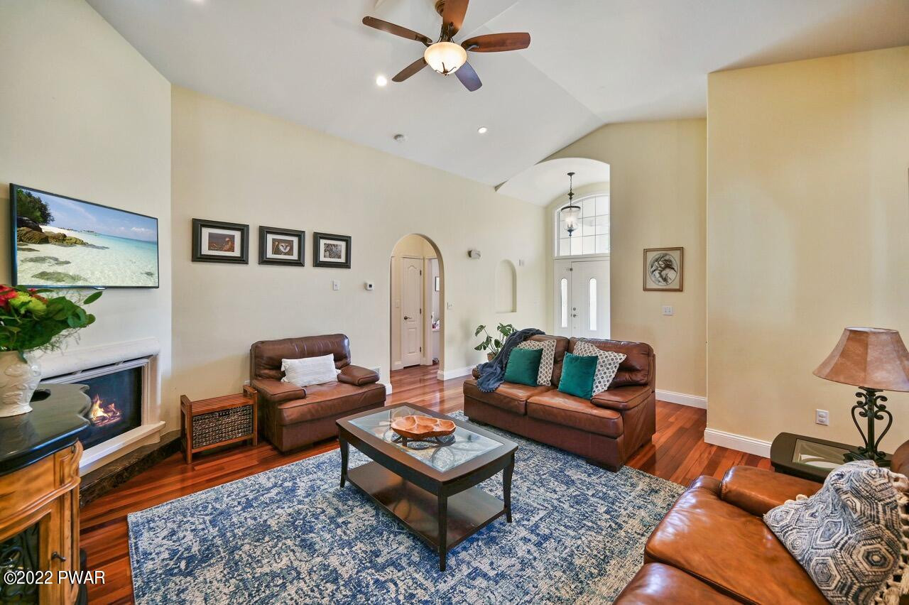 113 Norfolk Way Scranton, PA 18504 - Photo 6 of 52