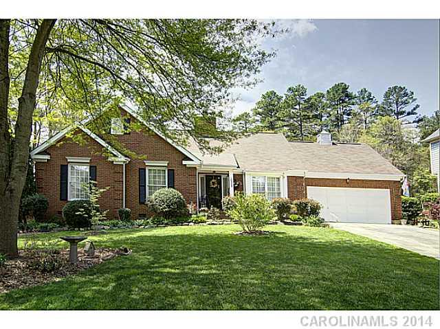 10909 Ridge Acres Road Charlotte, NC 28214 - Photo 1 of 15 Gallery Image 1