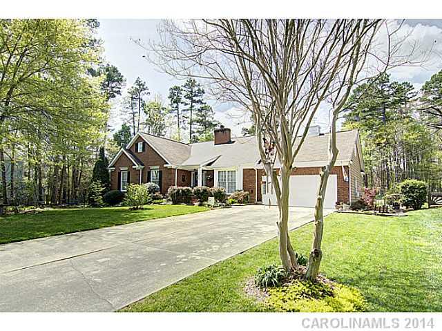10909 Ridge Acres Road Charlotte, NC 28214 - Photo 2 of 15 Gallery Image 2