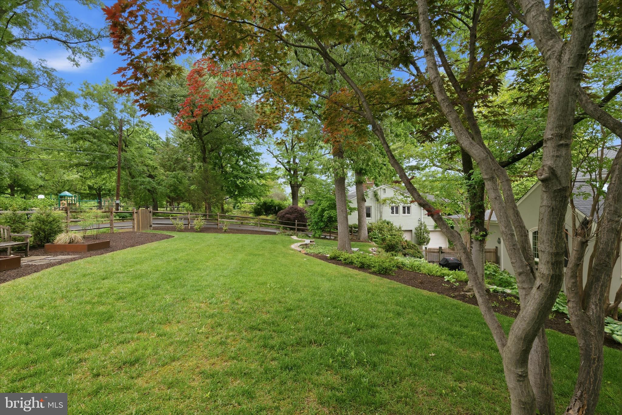 3824 Military Road Arlington, VA 22207 - Photo 42 of 54 a view of yard with green space