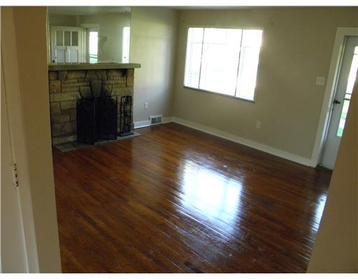 1705 Roosevelt Road Sewickley, PA 15143 - Photo 2 of 14 Living Room.