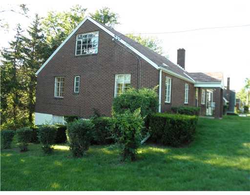 1705 Roosevelt Road Sewickley, PA 15143 - Photo 13 of 14 Exterior Front.