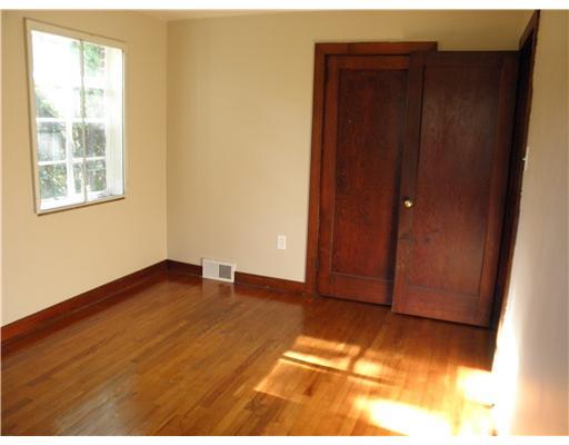 1705 Roosevelt Road Sewickley, PA 15143 - Photo 6 of 14 Master Bedroom.