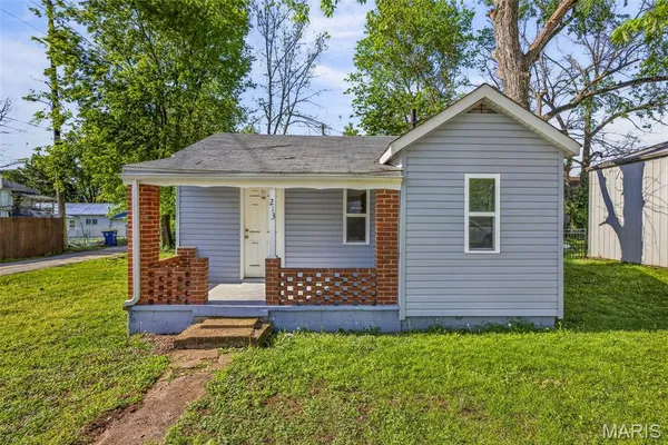 $55,000 | 213 Amvets Drive, De Soto, MO 63020