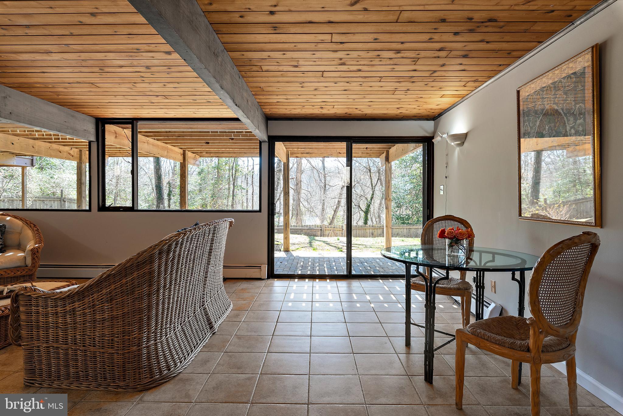 519 Epping Forest Road Annapolis, MD 21401 - Photo 50 of 73 a living room with furniture