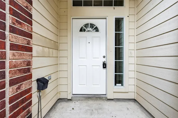 $1,875 | 5014 Creekbridge Court, Spring, TX 77379