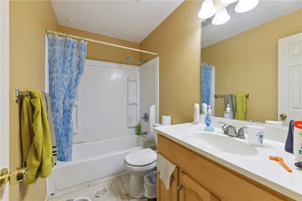 $239,000 | 3801 Laplace Street, Chalmette, LA 70043