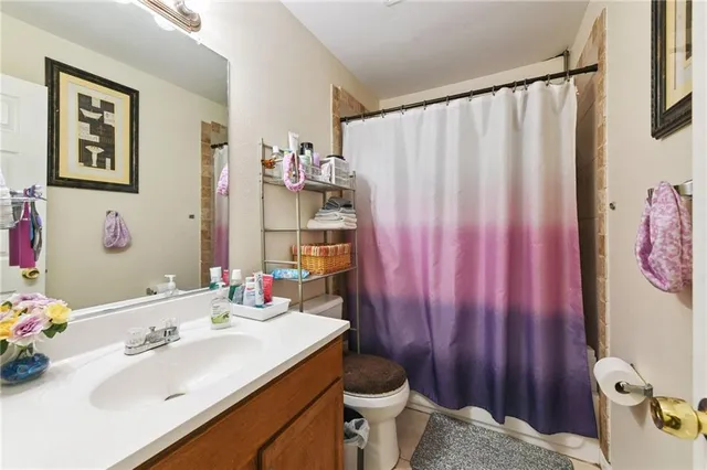 $239,000 | 3801 Laplace Street, Chalmette, LA 70043