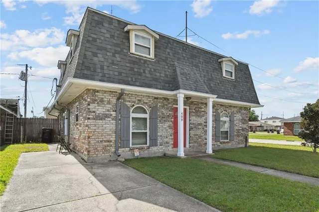 $239,000 | 3801 Laplace Street, Chalmette, LA 70043