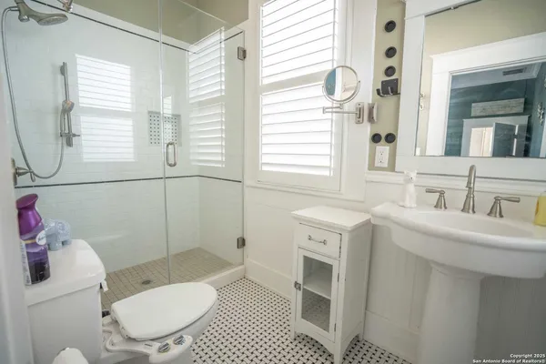 $2,875 | 415 Florida Street, San Antonio, TX 78210