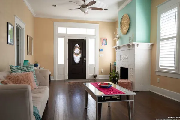 $2,875 | 415 Florida Street, San Antonio, TX 78210