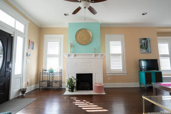 $2,875 | 415 Florida Street, San Antonio, TX 78210