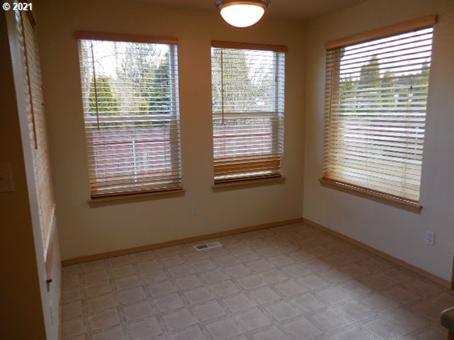 35 Crown Point Road Longview, WA 98632 - Photo 12 of 28 Gallery Image 12