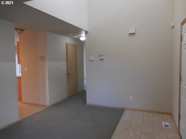 35 Crown Point Road Longview, WA 98632 - Photo 5 of 28 Gallery Image 5