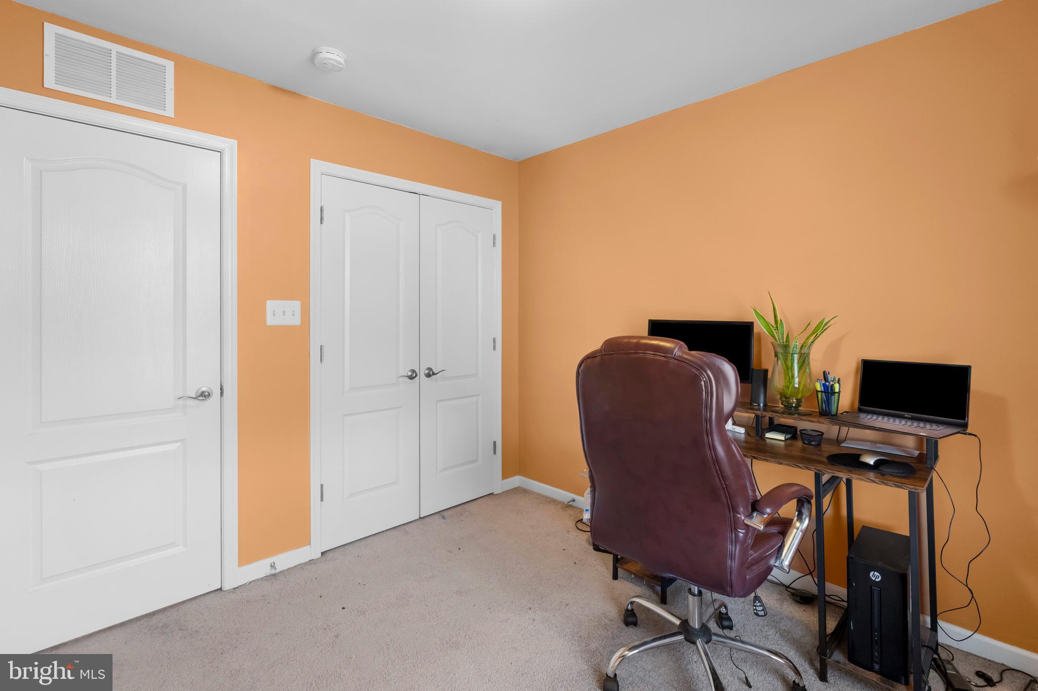 8853 Delegge Road Baltimore, MD 21237 - Photo 10 of 28