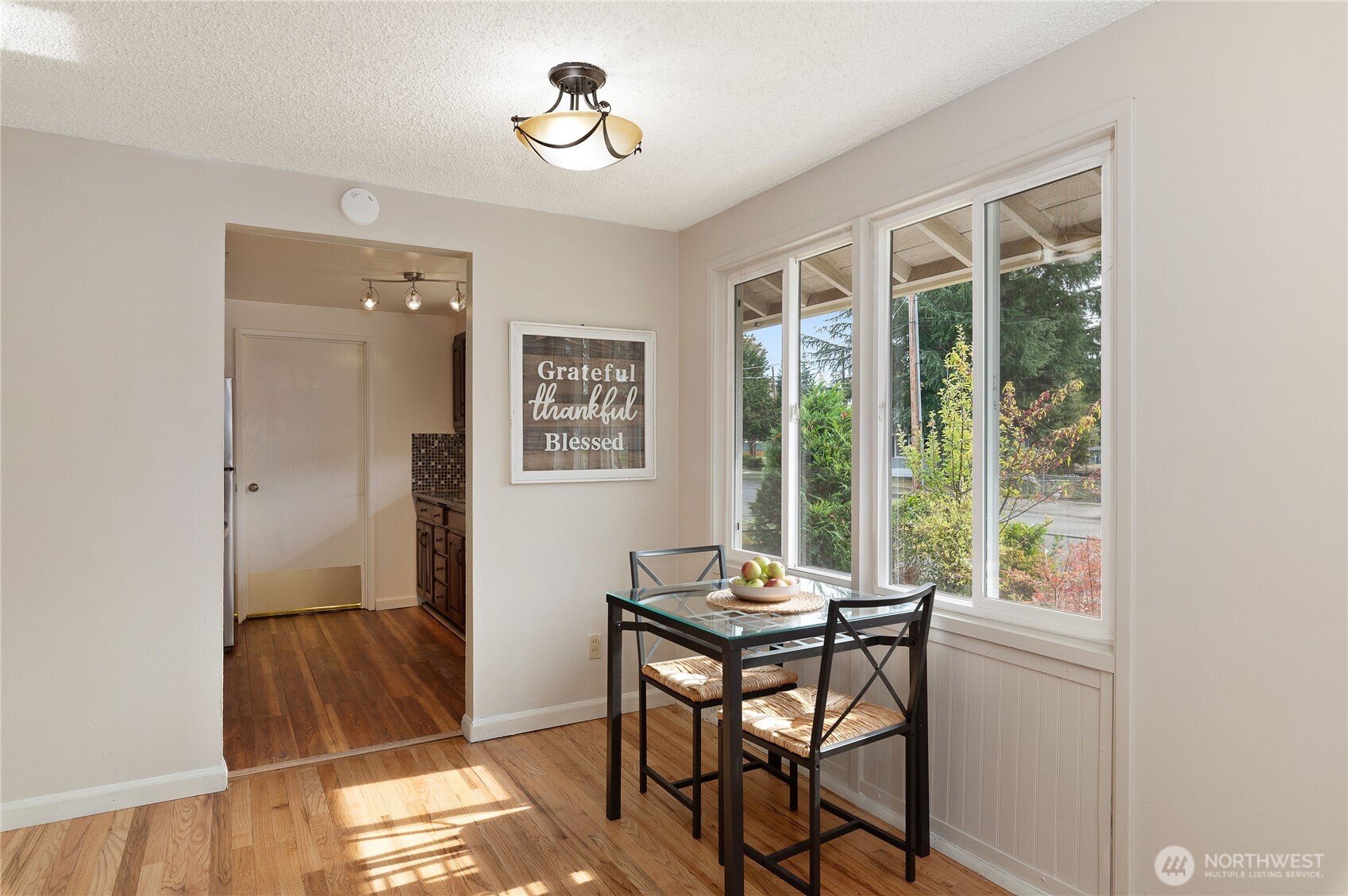 944 East 30th Street Bremerton, WA 98310 - Photo 6 of 21 a workspace with furniture and a window
