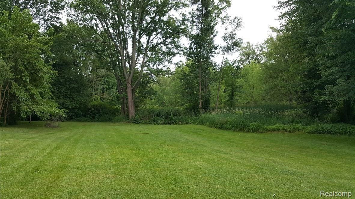 8973 West Coon Lake Road Gregory, MI 48137 - Photo 10 of 37 20170623_185009.jpg