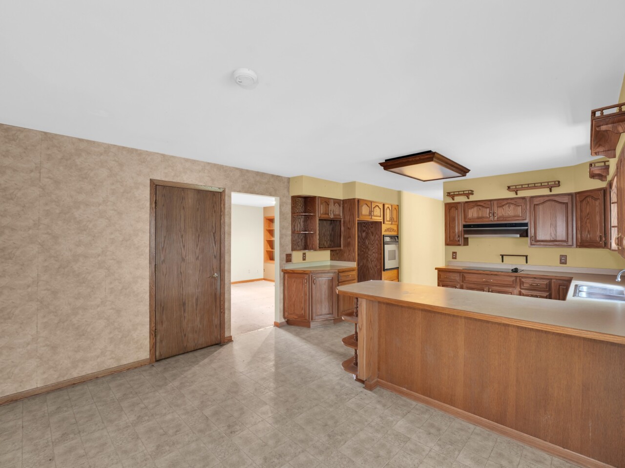 1405 North English Settlement Avenue Rochester, WI 53105 - Photo 12 of 67 Photo 9