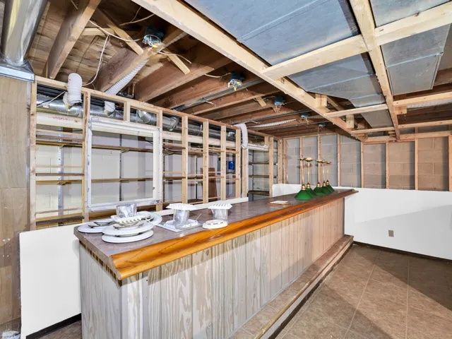 $625,000 | 1405 North English Settlement Avenue, Rochester, WI 53105