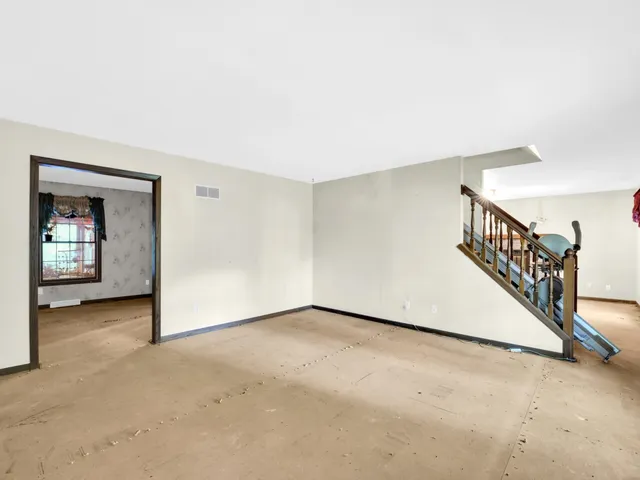 $625,000 | 1405 North English Settlement Avenue, Rochester, WI 53105