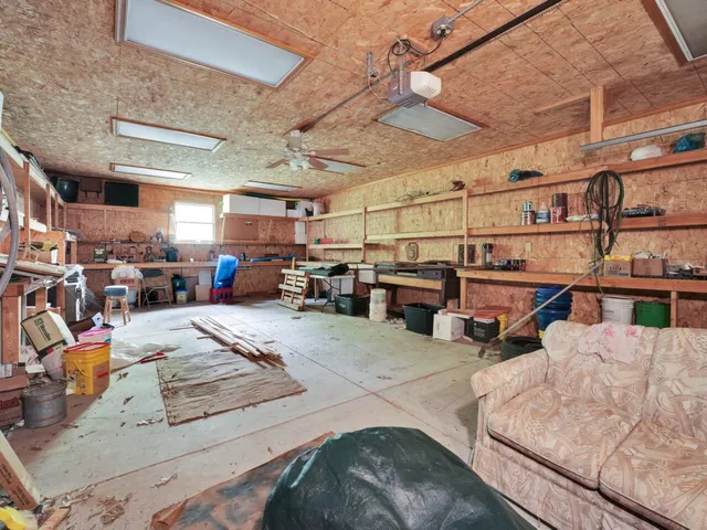 $625,000 | 1405 North English Settlement Avenue, Rochester, WI 53105