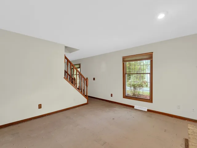 $625,000 | 1405 North English Settlement Avenue, Rochester, WI 53105