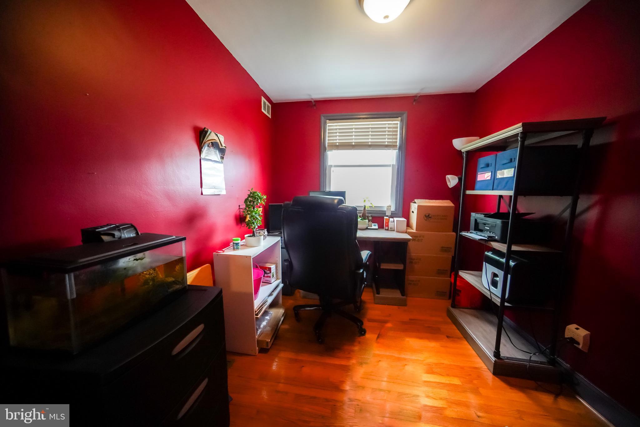 1700 Burnwood Road Baltimore, MD 21239 - Photo 9 of 38