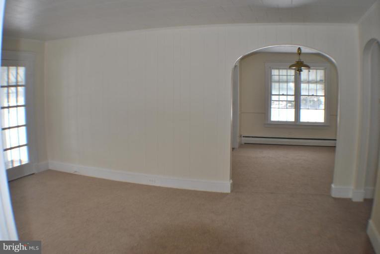 201 Rambler Road Cambridge, MD 21613 - Photo 3 of 9 Living Room #2