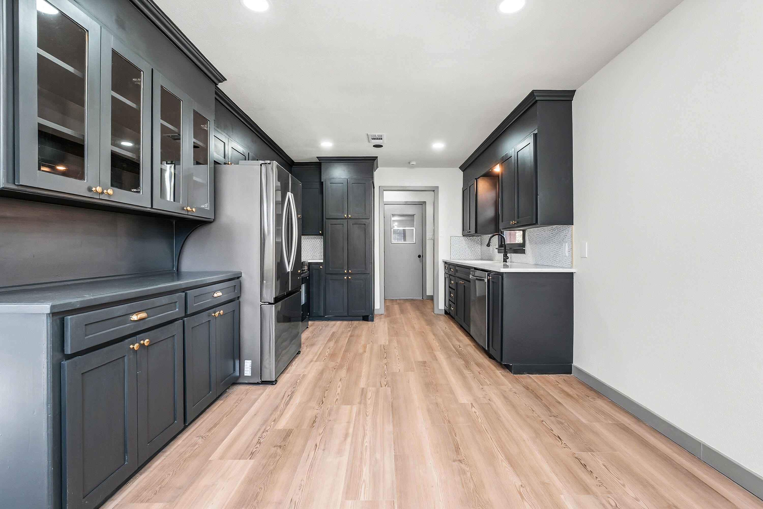 6007 Norfolk Avenue Lubbock, TX 79413 - Photo 10 of 26 DSC05784