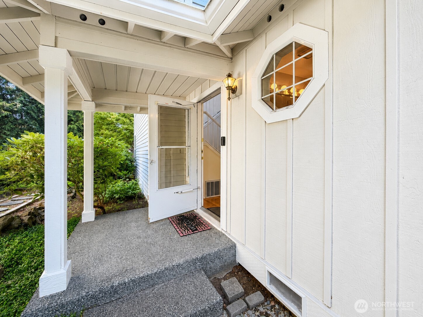 2009 Mill Pointe Drive Southeast Bothell, WA 98012 - Photo 5 of 40