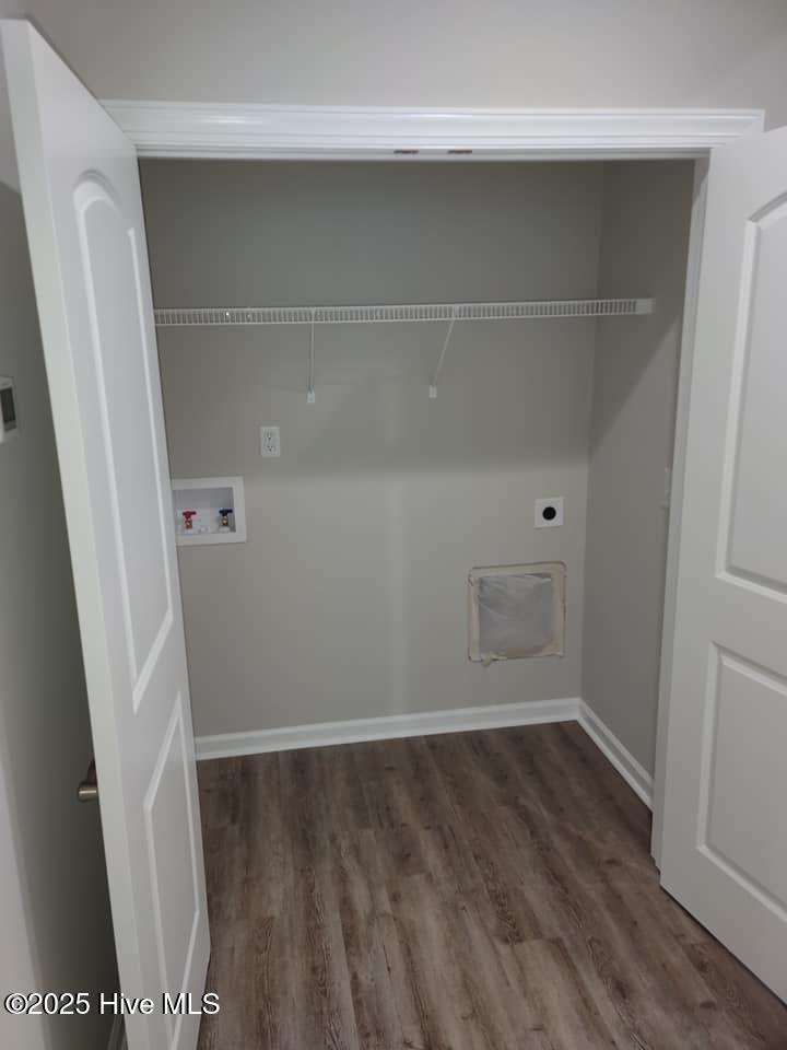 211 Briarcliff Court Kinston, NC 28501 - Photo 7 of 14 Photo Aug 16, 2 21 02 PM