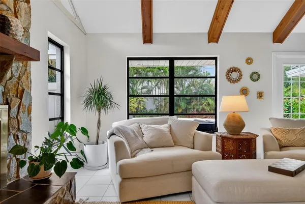 $5,000 | 1835 Serpentine Drive South, St. Petersburg, FL 33712