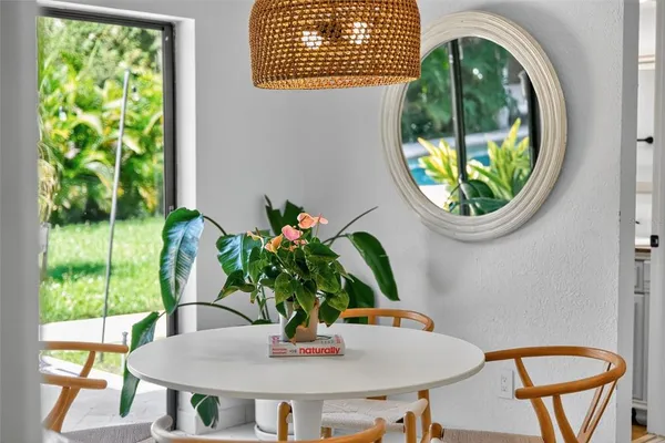 $5,000 | 1835 Serpentine Drive South, St. Petersburg, FL 33712