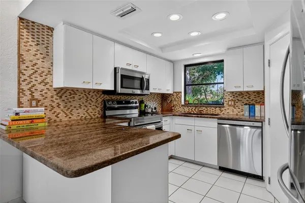 $5,000 | 1835 Serpentine Drive South, St. Petersburg, FL 33712