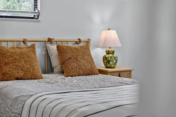 $5,000 | 1835 Serpentine Drive South, St. Petersburg, FL 33712