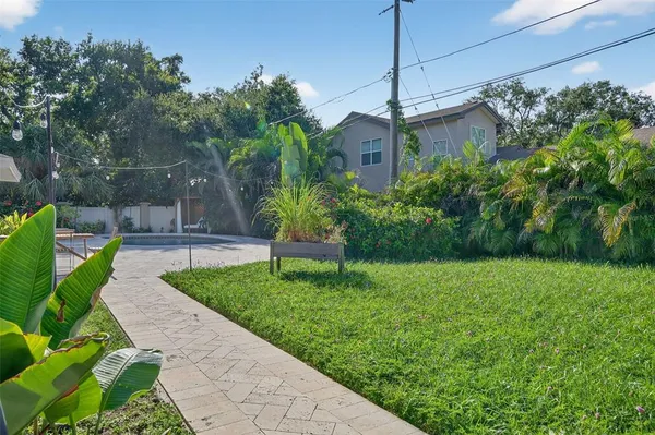 $5,000 | 1835 Serpentine Drive South, St. Petersburg, FL 33712