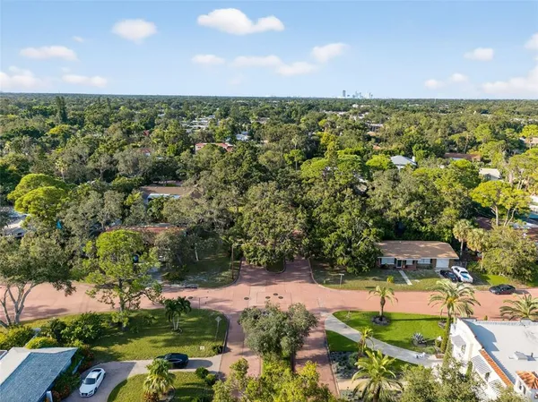 $5,000 | 1835 Serpentine Drive South, St. Petersburg, FL 33712