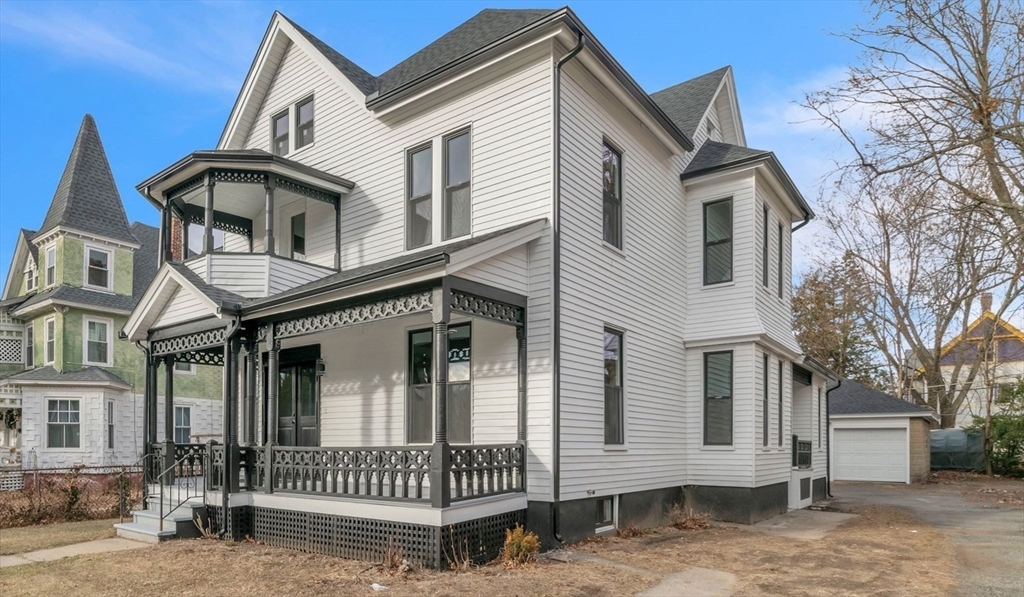 77 Clarendon Street Springfield, MA 01109 - Photo 1 of 38 Gallery Image 1
