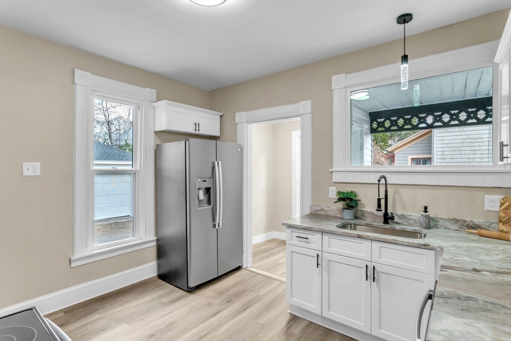 77 Clarendon Street Springfield, MA 01109 - Photo 12 of 38 Gallery Image 12