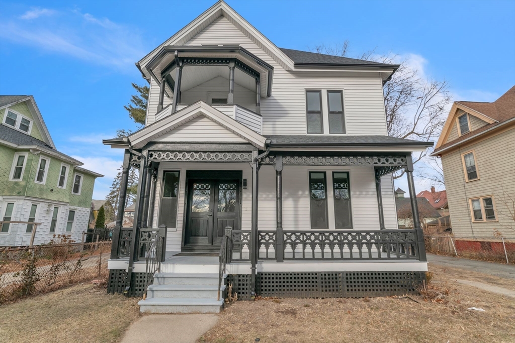 77 Clarendon Street Springfield, MA 01109 - Photo 2 of 38 Gallery Image 2