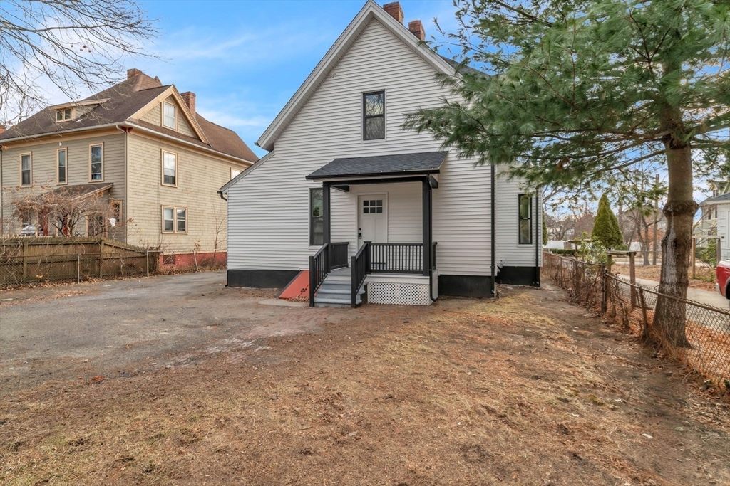 77 Clarendon Street Springfield, MA 01109 - Photo 37 of 38 Gallery Image 37