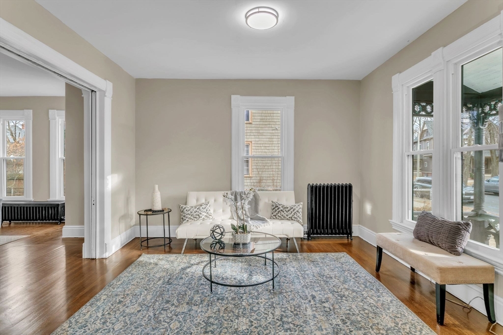 77 Clarendon Street Springfield, MA 01109 - Photo 6 of 38 Gallery Image 6