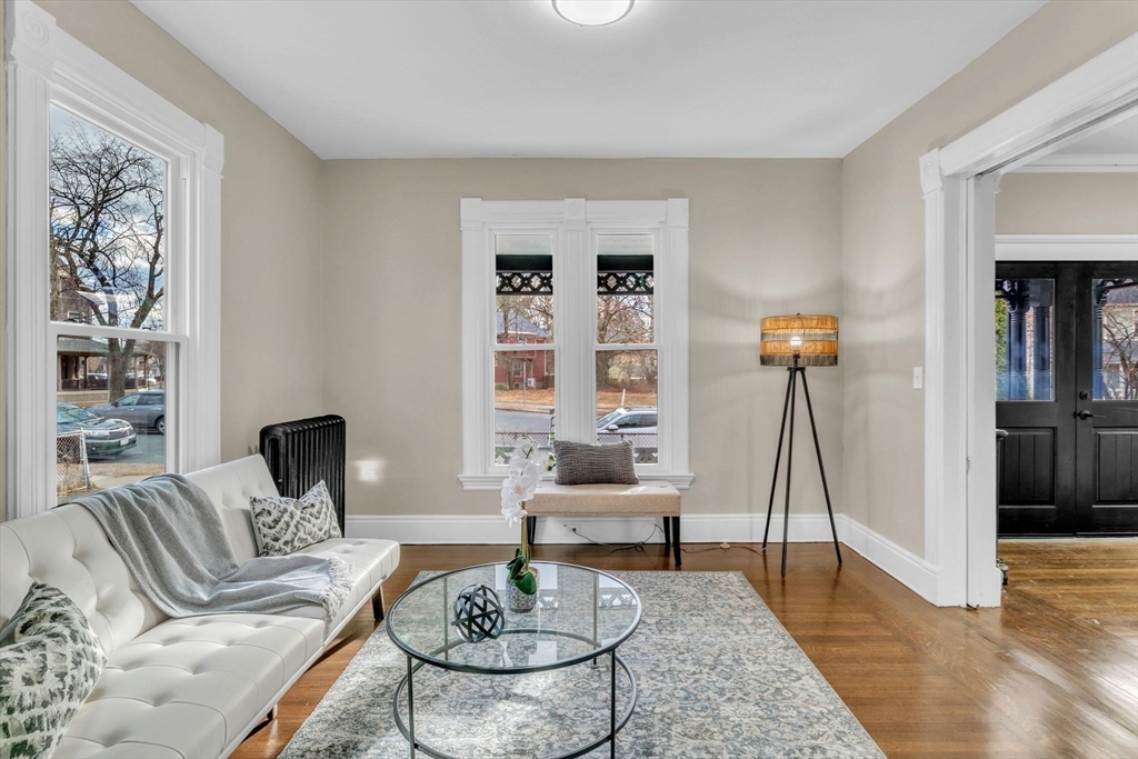 77 Clarendon Street Springfield, MA 01109 - Photo 7 of 38 Gallery Image 7