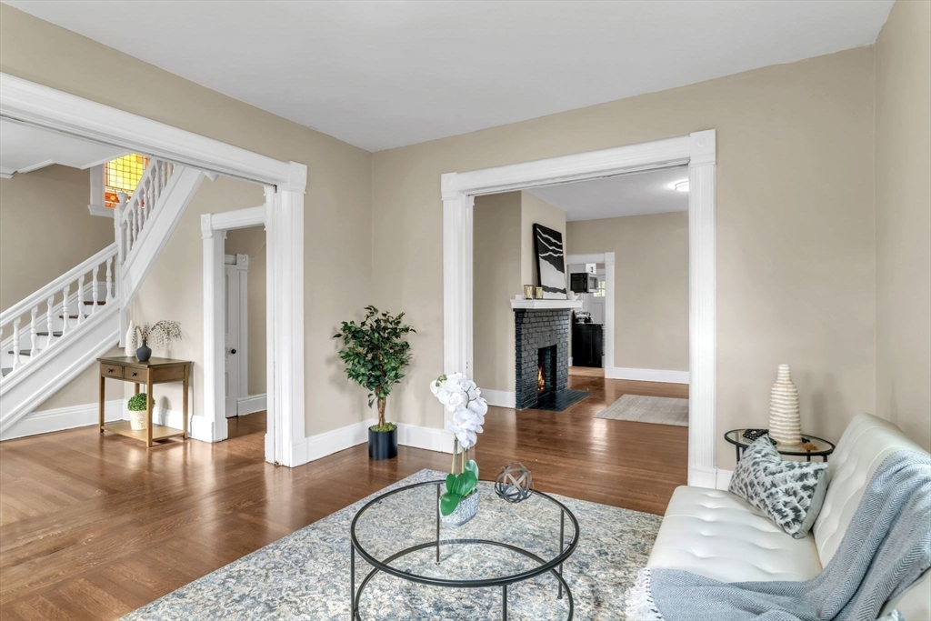 77 Clarendon Street Springfield, MA 01109 - Photo 10 of 38 Gallery Image 10