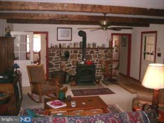 312 Barnsboro Road Sewell, NJ 08080 - Photo 5 of 6